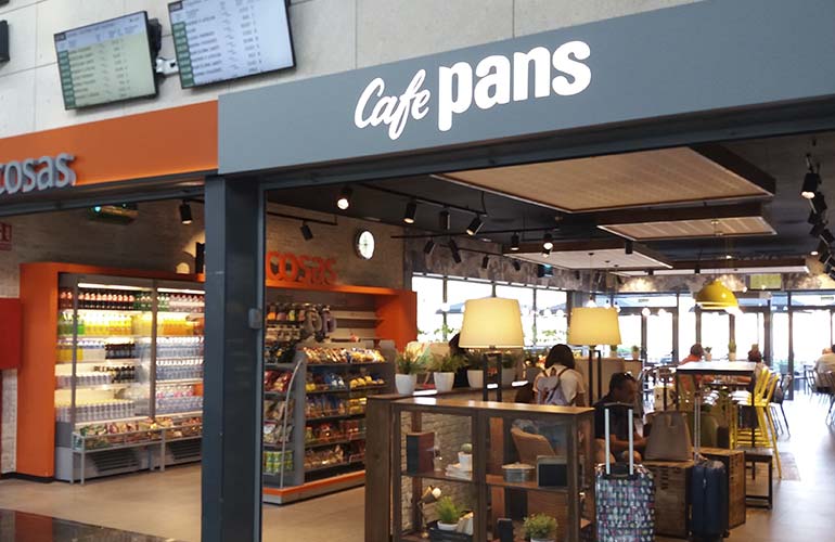 Fachada del nuevo Café Pans en Estación de Ave gracias a Ibersol Travel