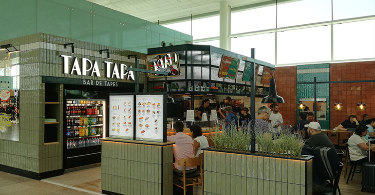 EatOut Group abre su primer restaurante “Tapa Tapa” en un Aeropuerto