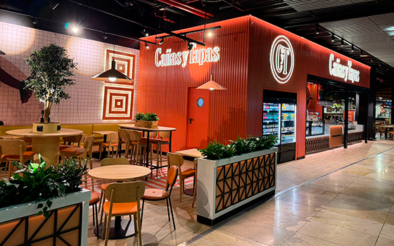 Ibersol inaugura un espacio de 540 m2 con un Cañas y Tapas y un Pans&Company en el aeropuerto de Barajas